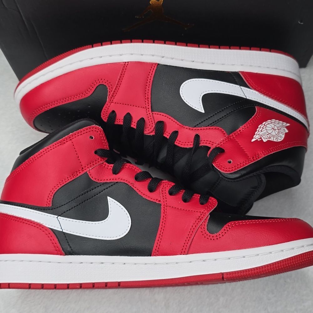 NIB Men's Air Jordan 1 Mid Color: Black/Gym Red/ White Sz 11 - Picture 7 of 13